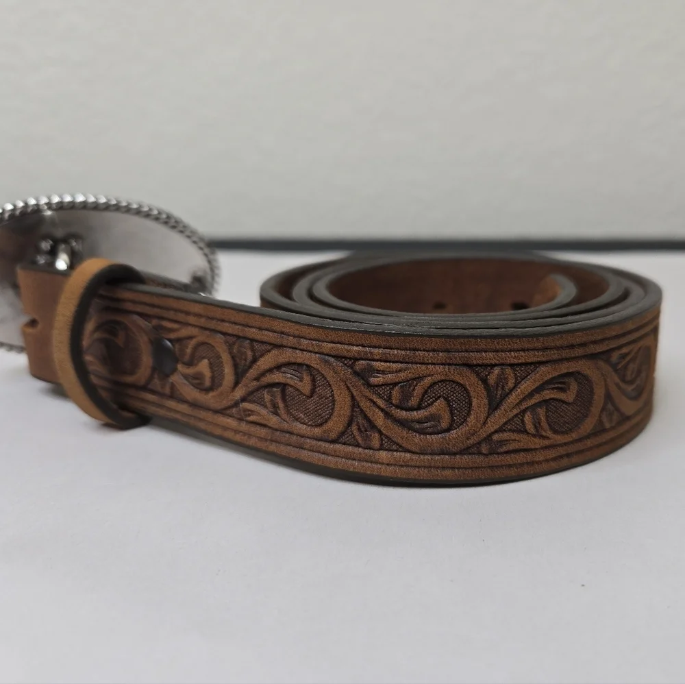 Justin's Women Full Grain Leather Belt With Silver Heart Buckle 34 In *READ**